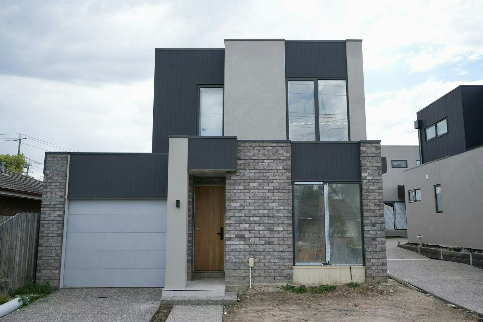 3 8 Paul St Doncaster, VIC 3108