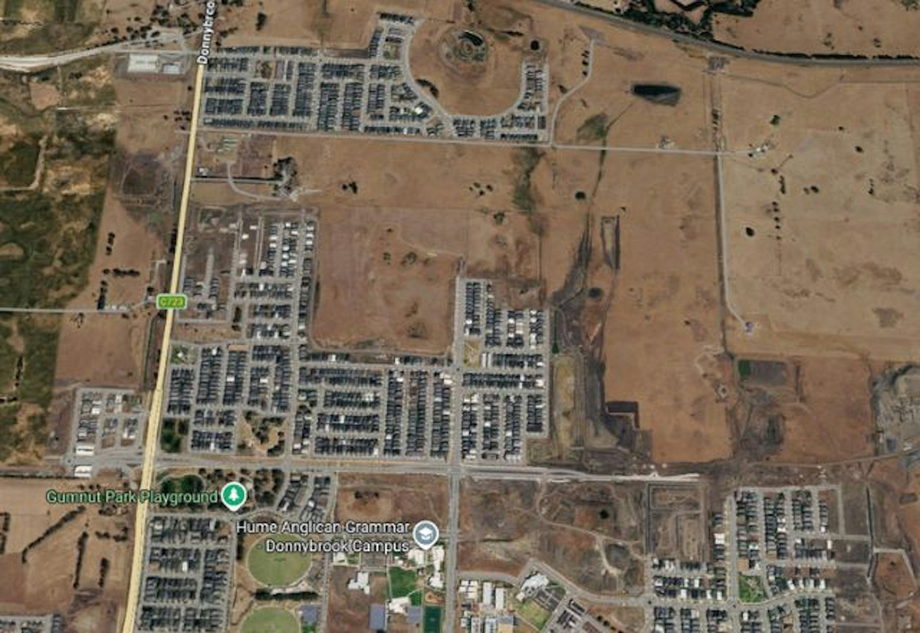 21425 Rind Crescent DONNYBROOK, VIC 3064-5