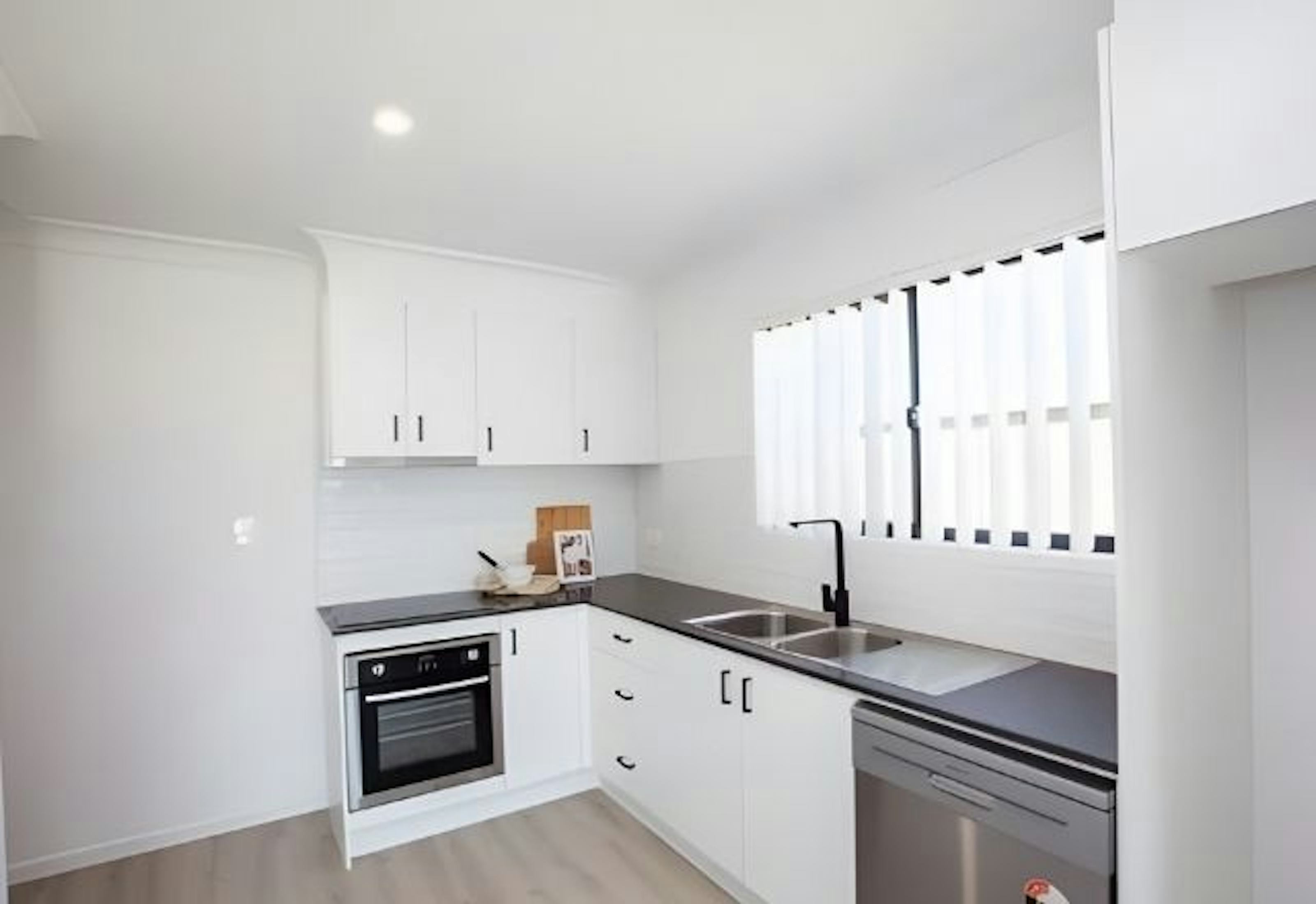 41 Glebe Rd. BOOVAL, QLD 4304-1