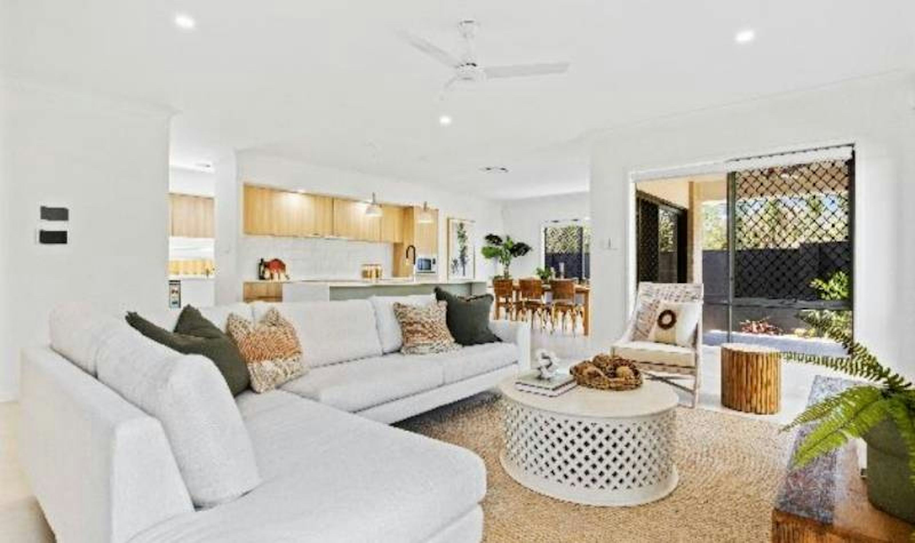 321 Oak St. MORAYFIELD, QLD 4506-2