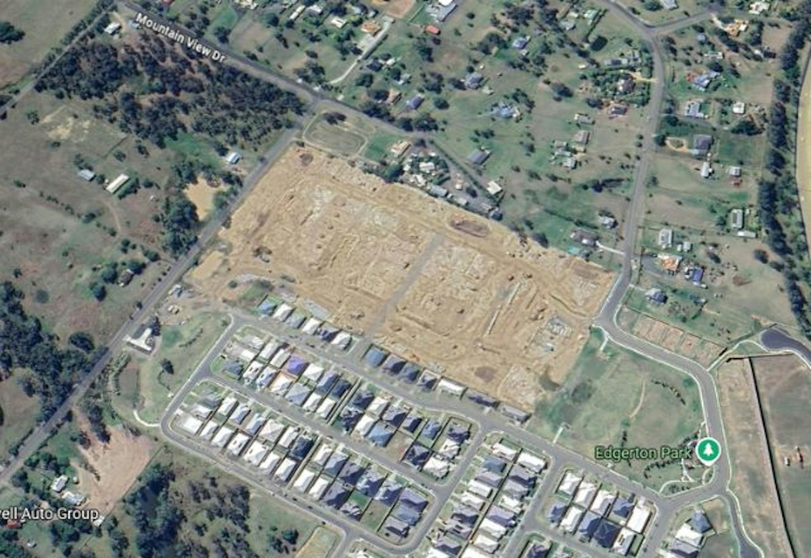 586 Cnr Maranoa Way & Daintree PLAINLAND, QLD 4341-2