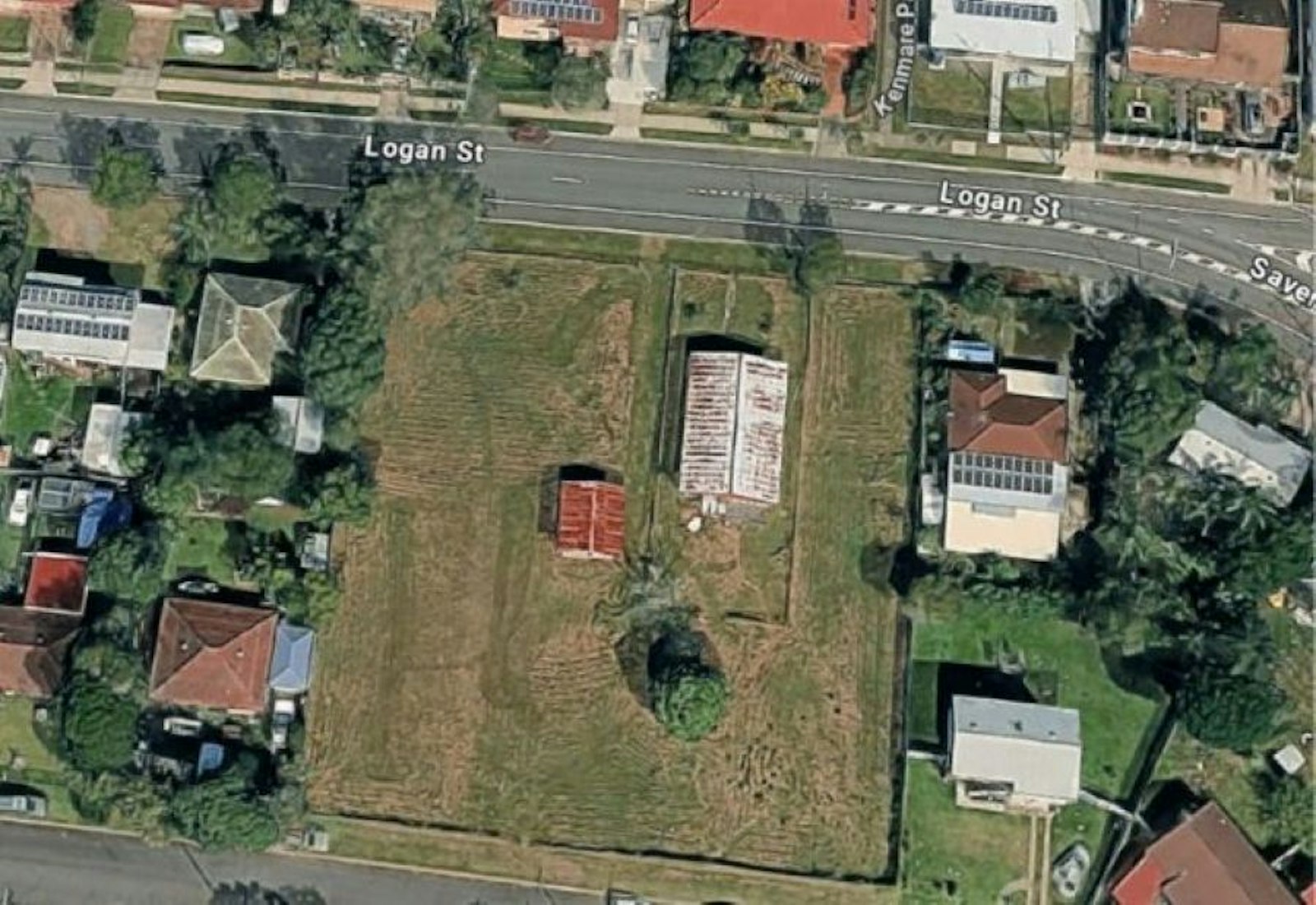 5 Roslyn Court EAGLEBY, QLD 4207-7