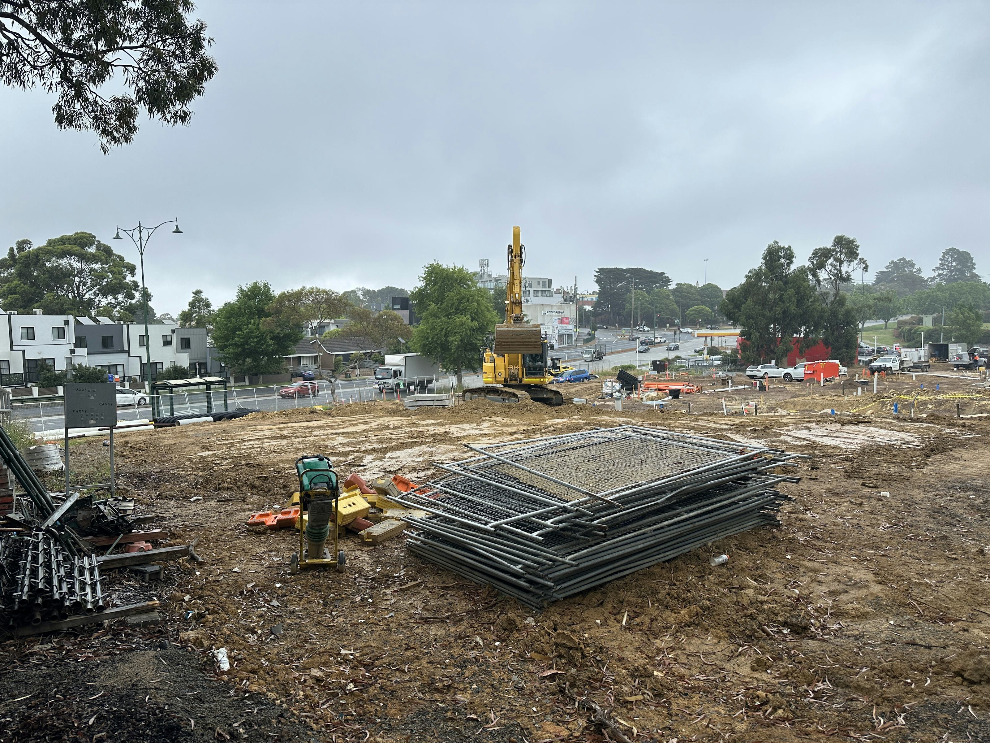 6 3 Whitehorse Rd Blackburn, VIC 3130-8