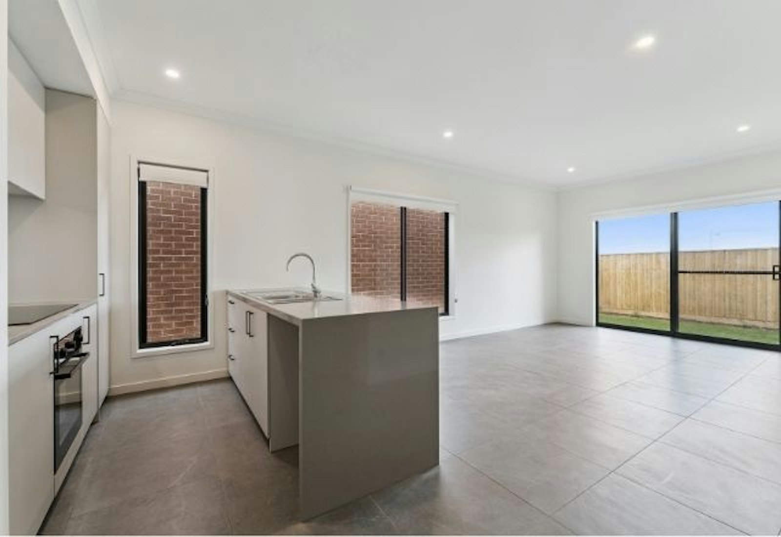 60714 Cloverton Estate KALKALLO, VIC 3064-2