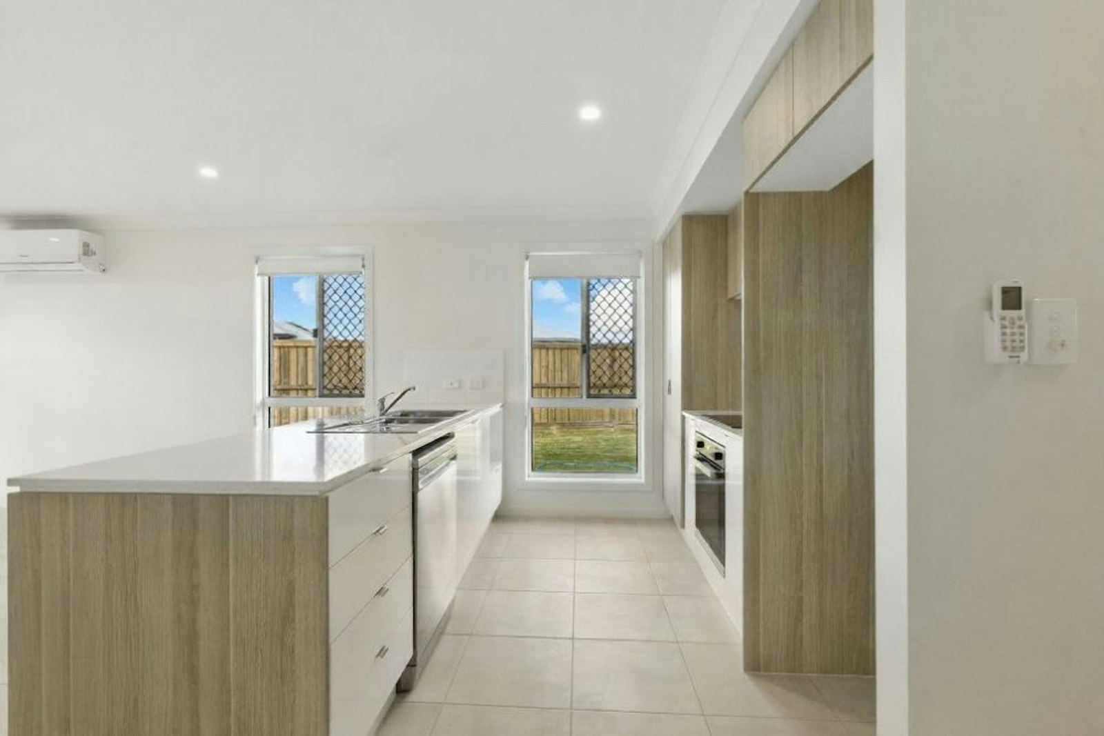 13 Dolphin Waters Estate BURRUM HEADS, QLD 4659-3