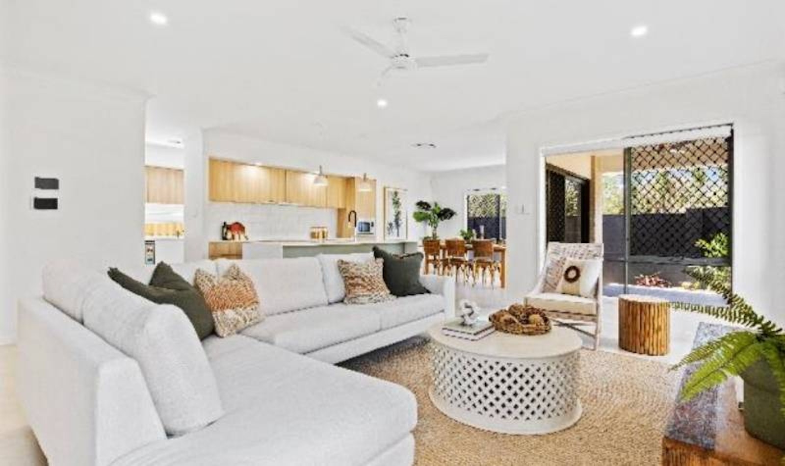 7 Agatha St. JOYNER, QLD 4500-2