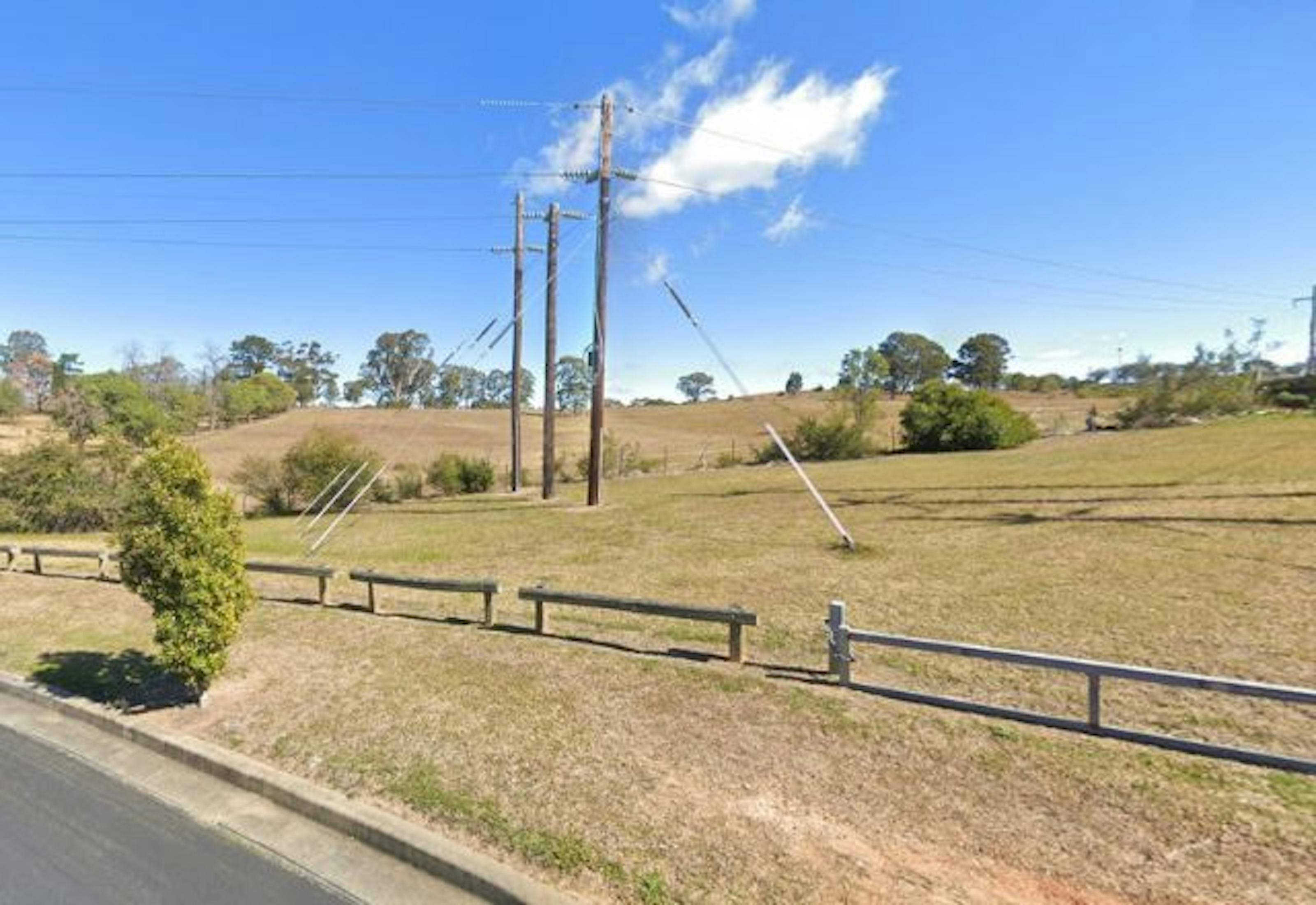 206 New Rd. BLAIR ATHOL, NSW 2560-4
