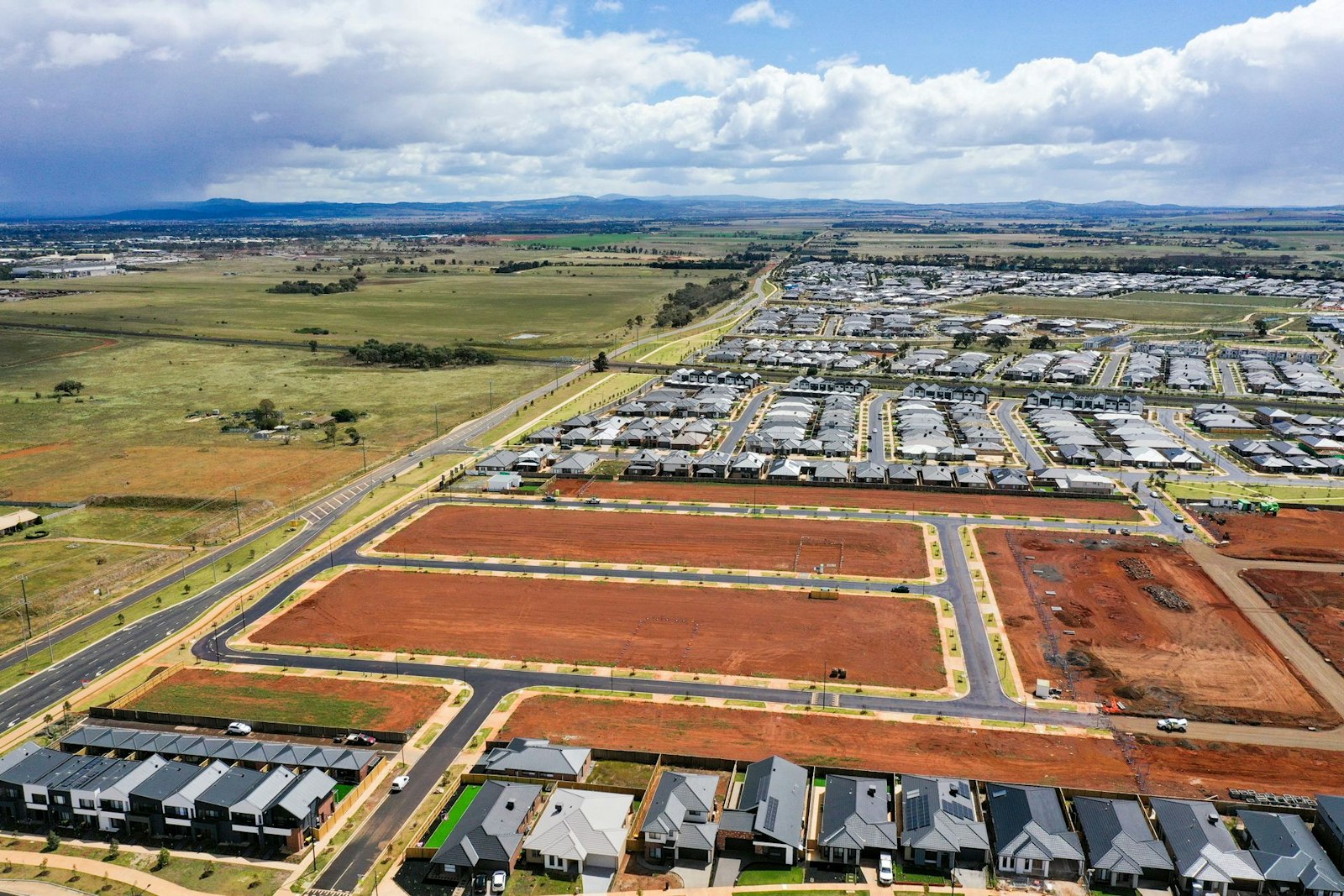 272 Ardel Street Thornhill Park, VIC 3335-5