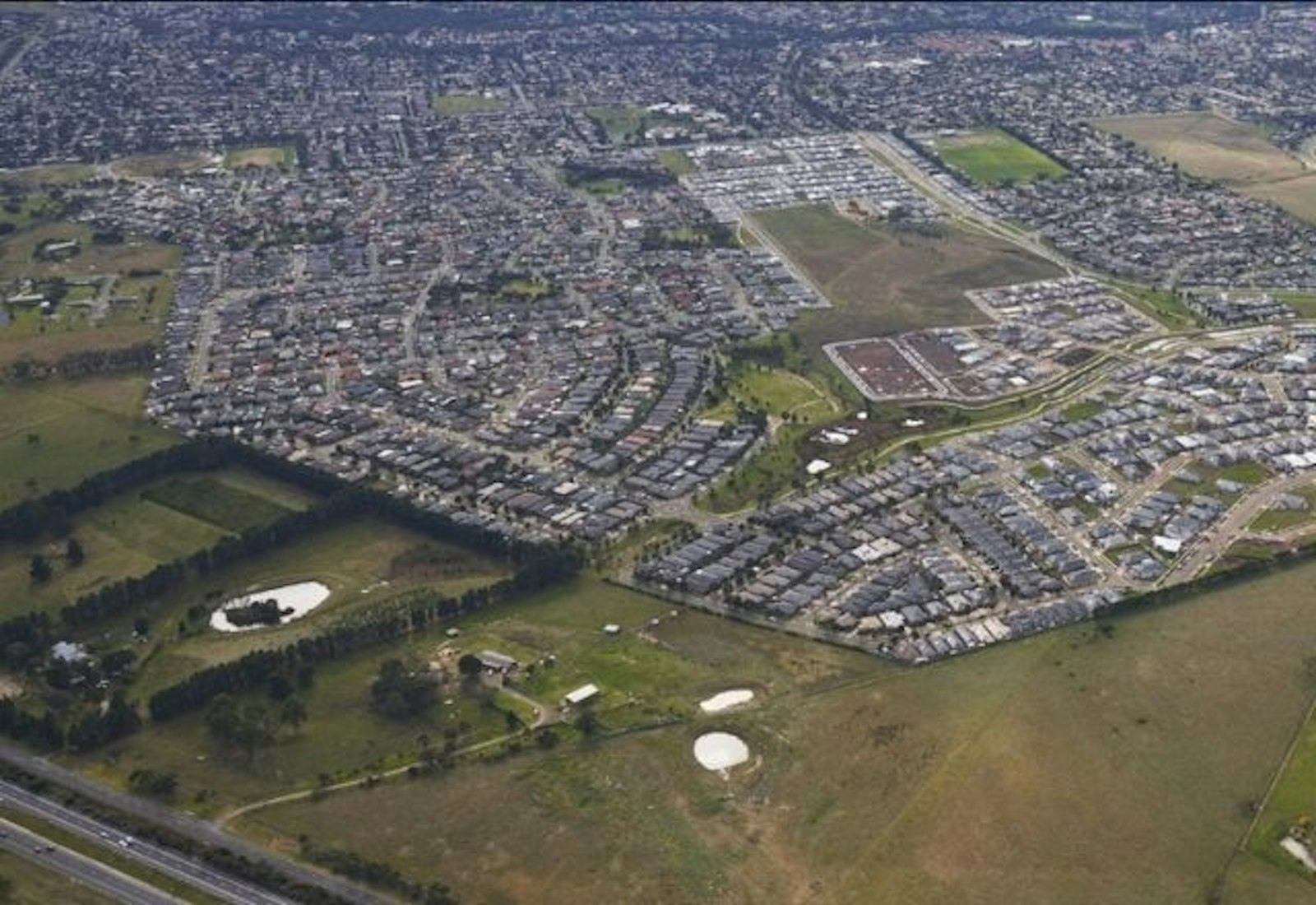 1 Sunbury SUNBURY, VIC 3429-2