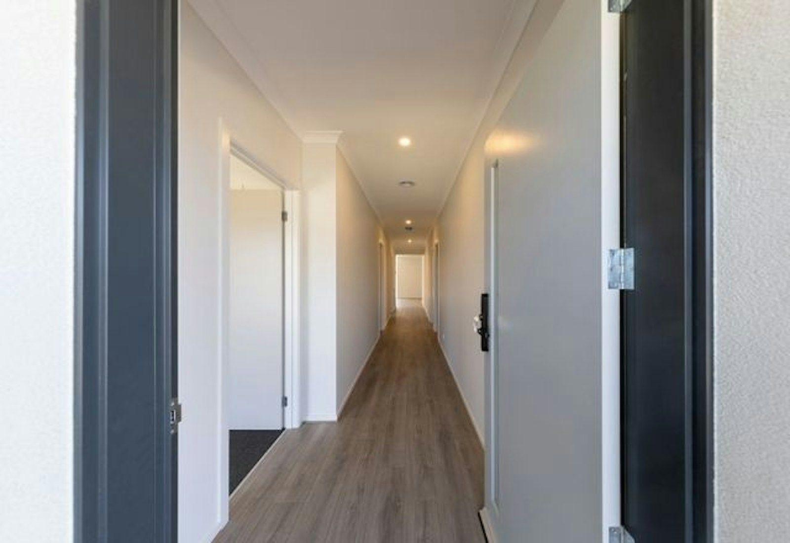60428 Seaberry Rd. KALKALLO, VIC 3064-3