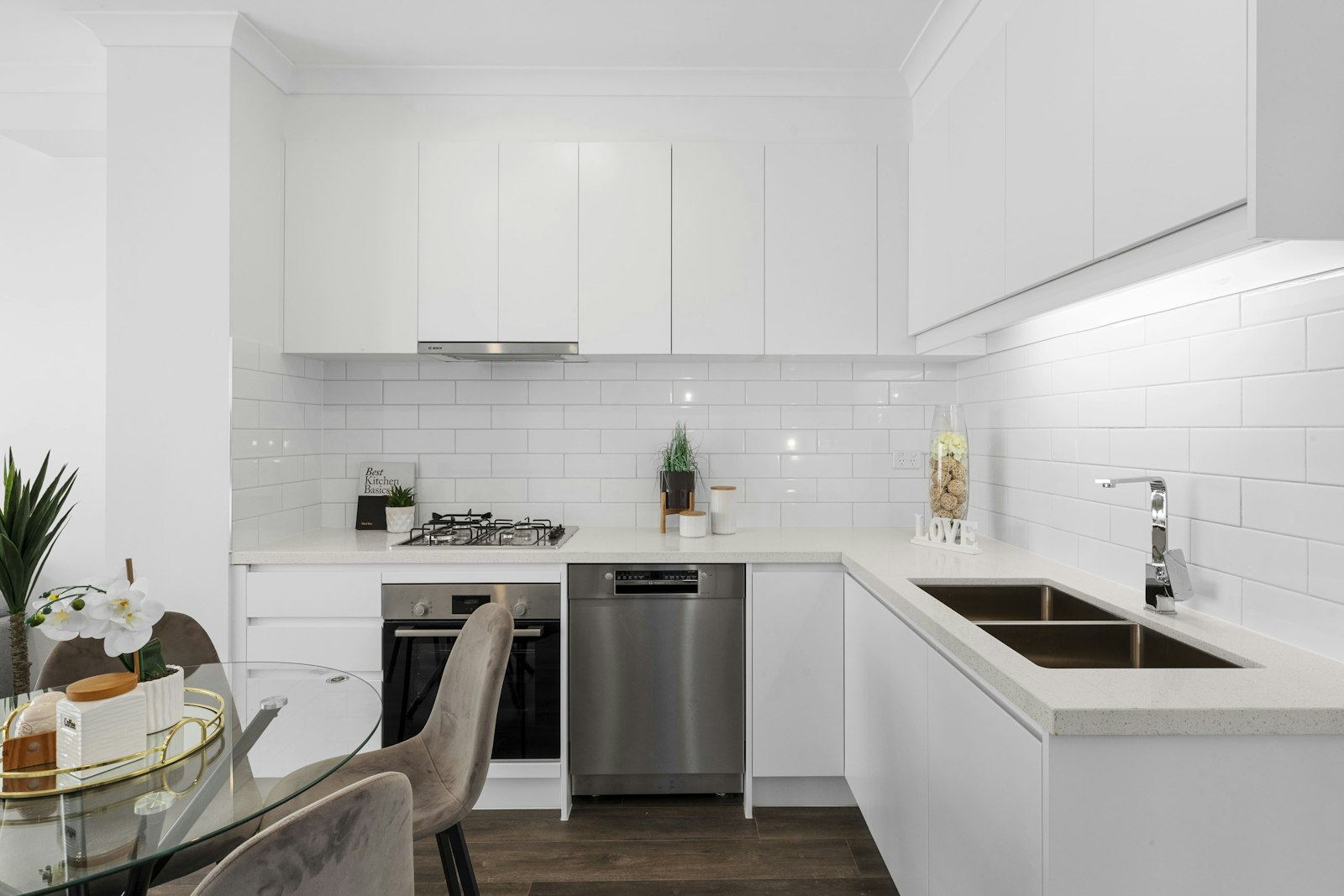 4 523 Boronia Rd Wantirna, VIC 3152-2
