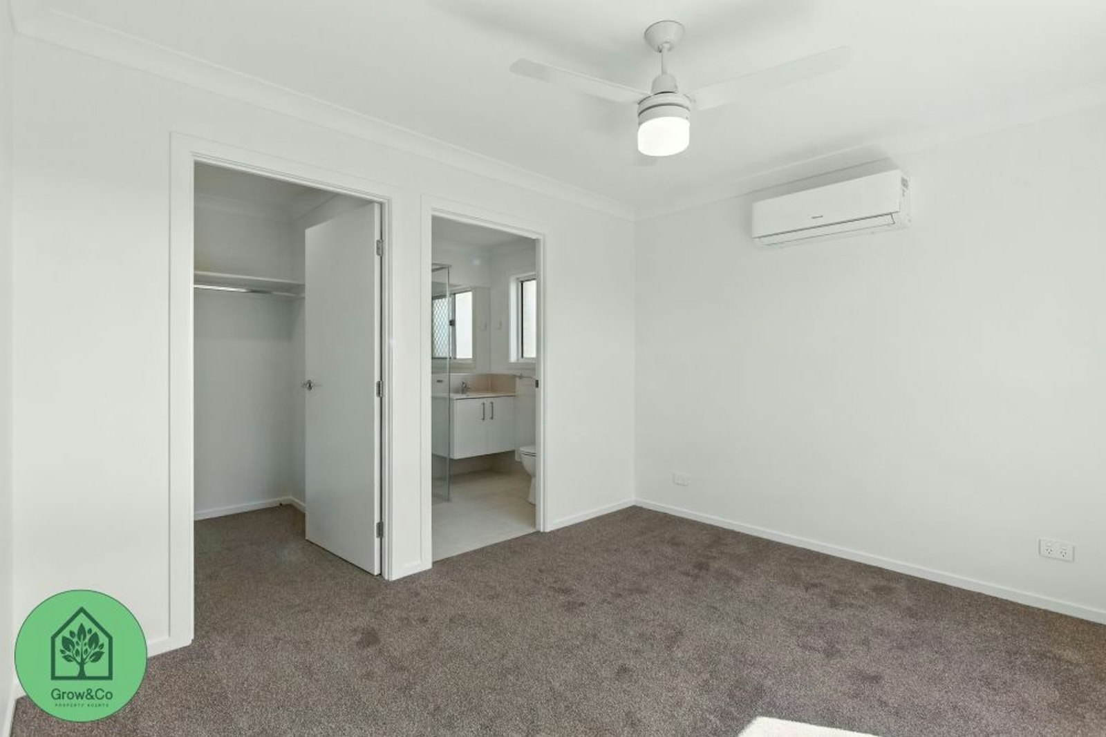 14 Dolphin Waters Estate BURRUM HEADS, QLD 4659-8