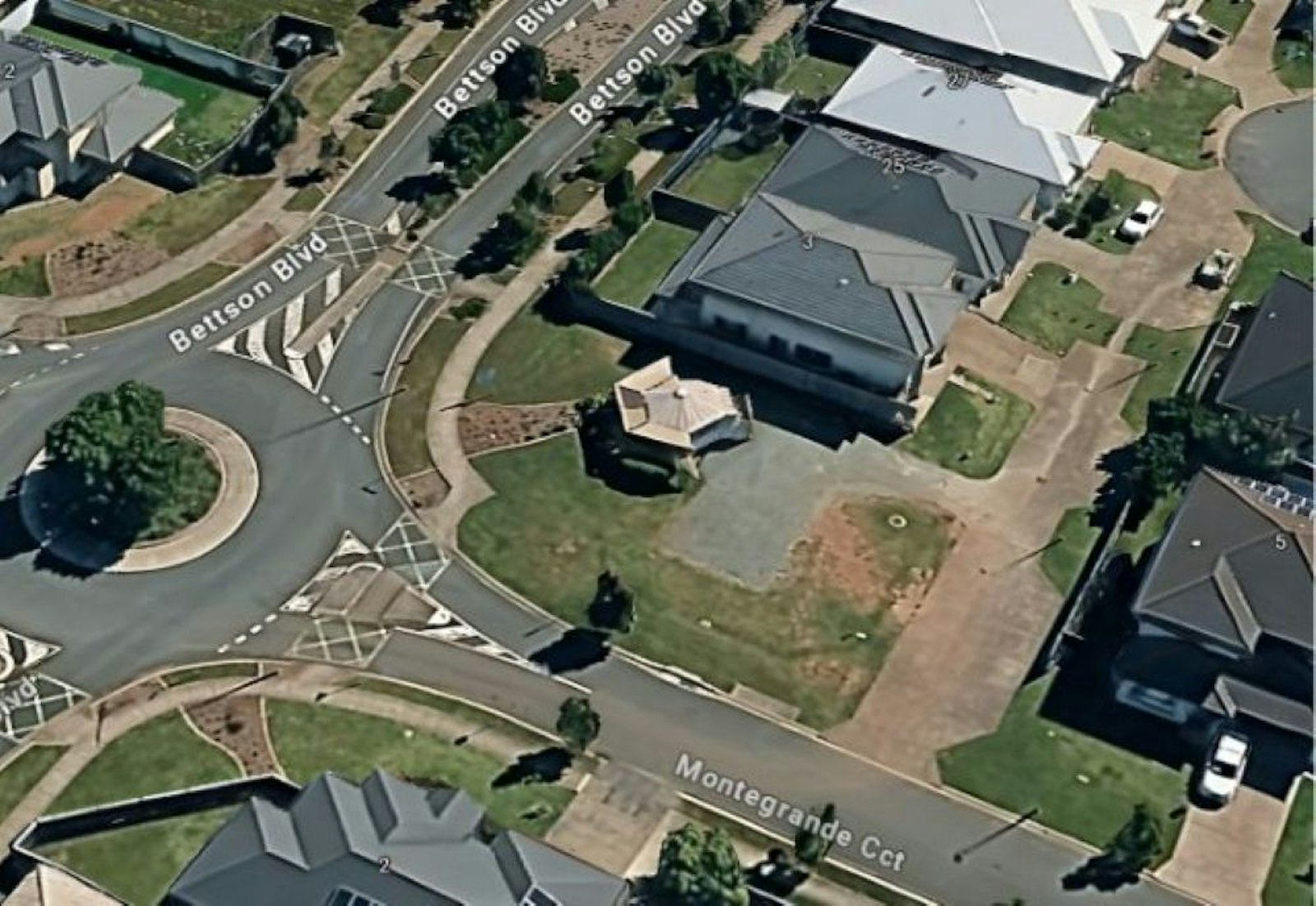 1 Montegrande Cct, Griffin Crest GRIFFIN, QLD 4503-1