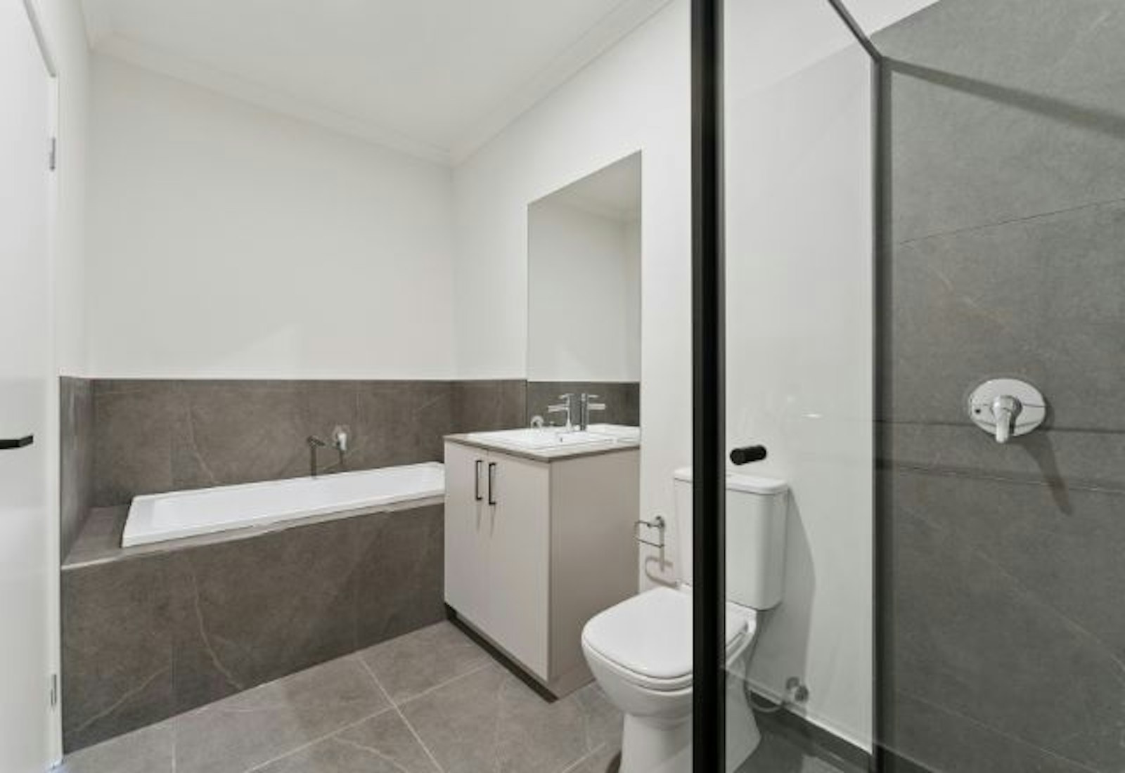 2102 Estuary Place LARA, VIC 3212-4