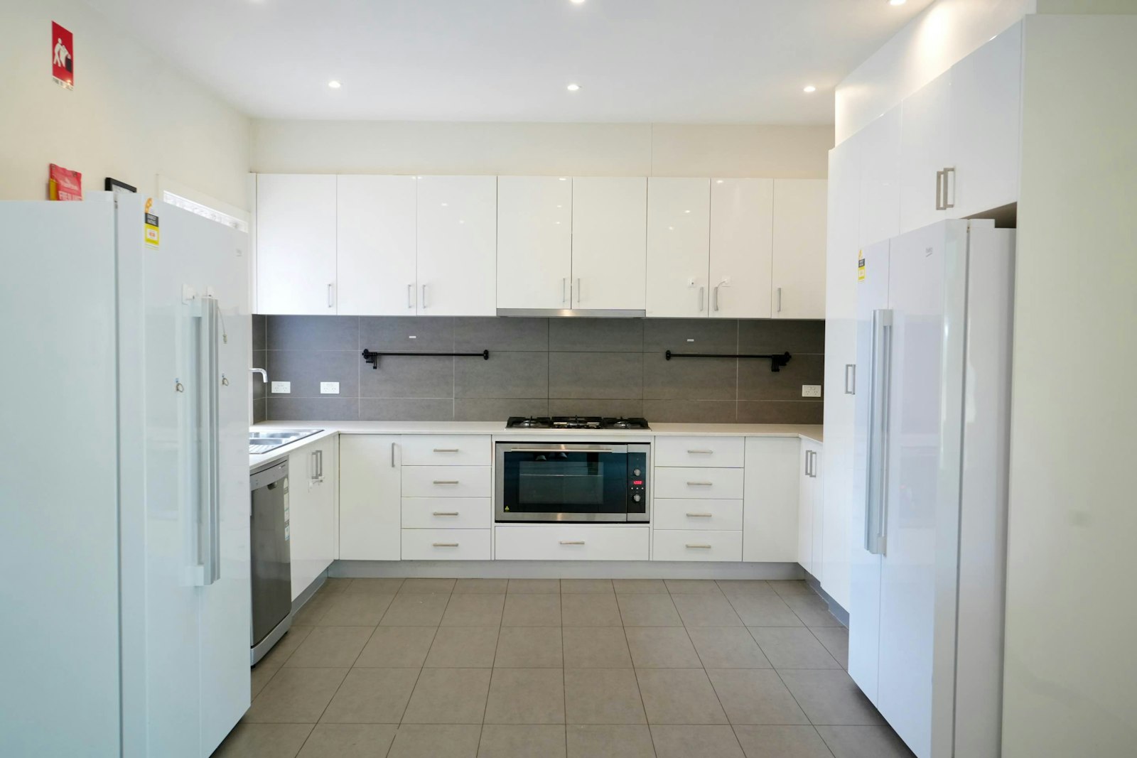 2 21 Alexander Ave Oakleigh East, VIC 3166-2