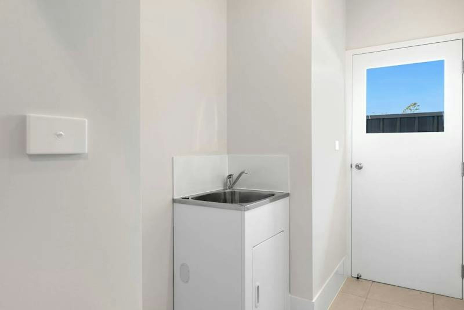Unit 2, Lot 156, Tern St. WOODGATE, QLD 4660-3