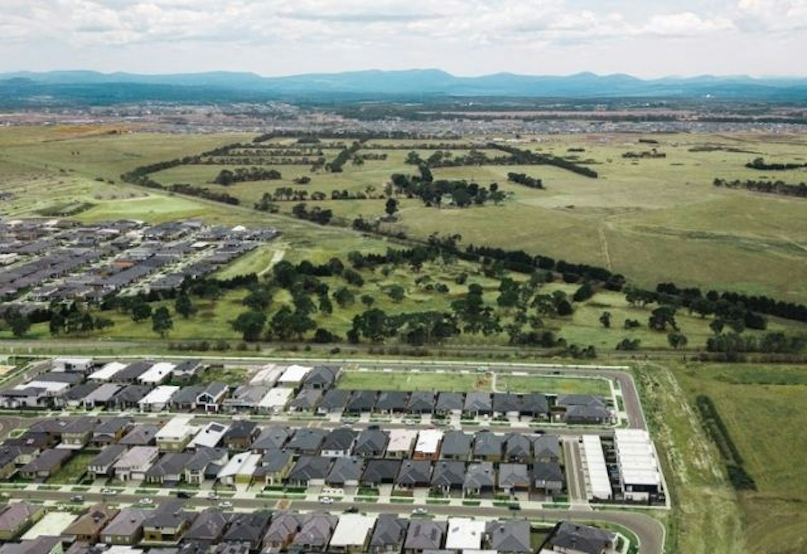 155 Vela Ave. CLYDE NORTH, VIC 3978-8