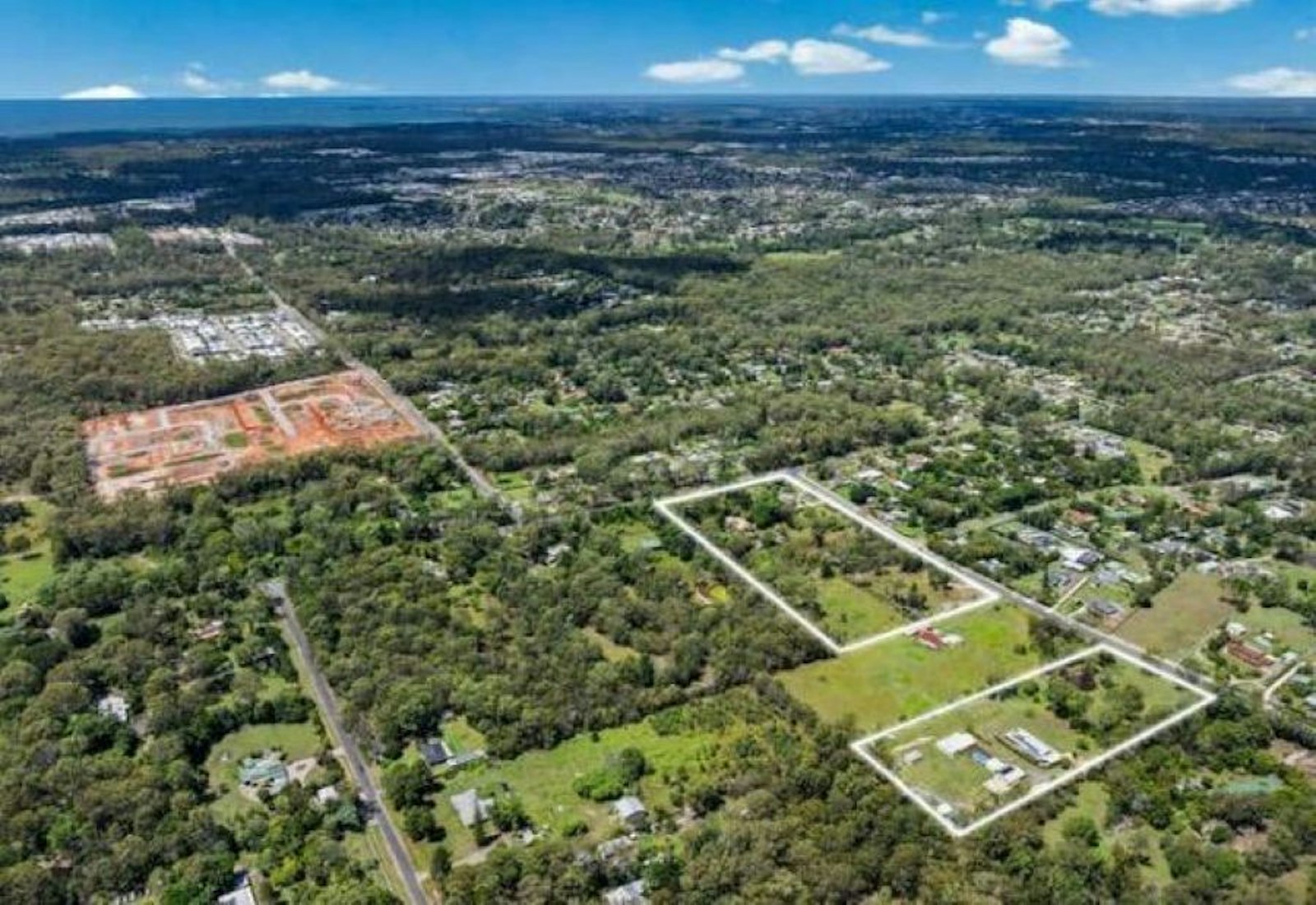 14 New Rd. BELLMERE, QLD 4510-4