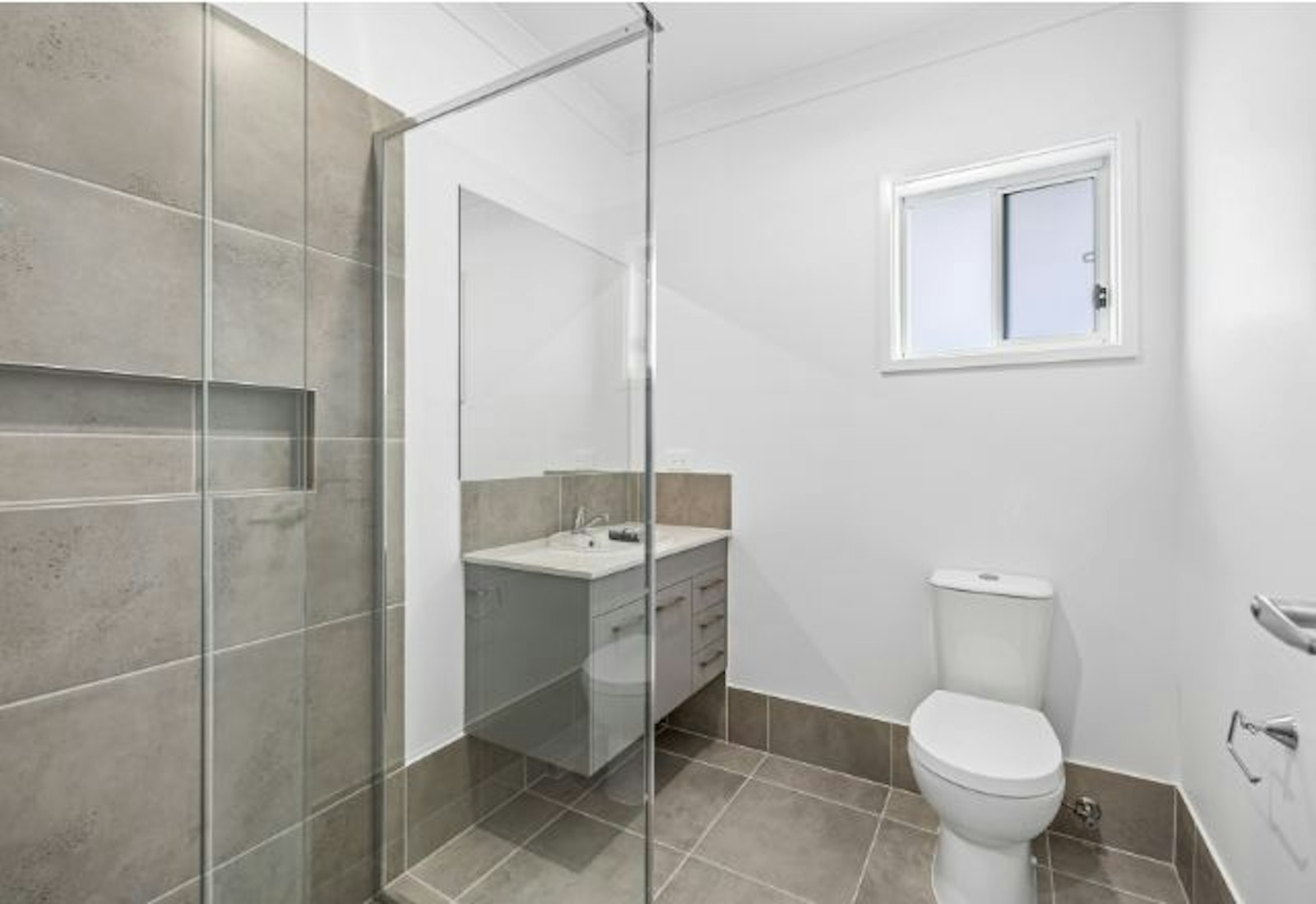 50 Grant Road MORAYFIELD, QLD 4506-18