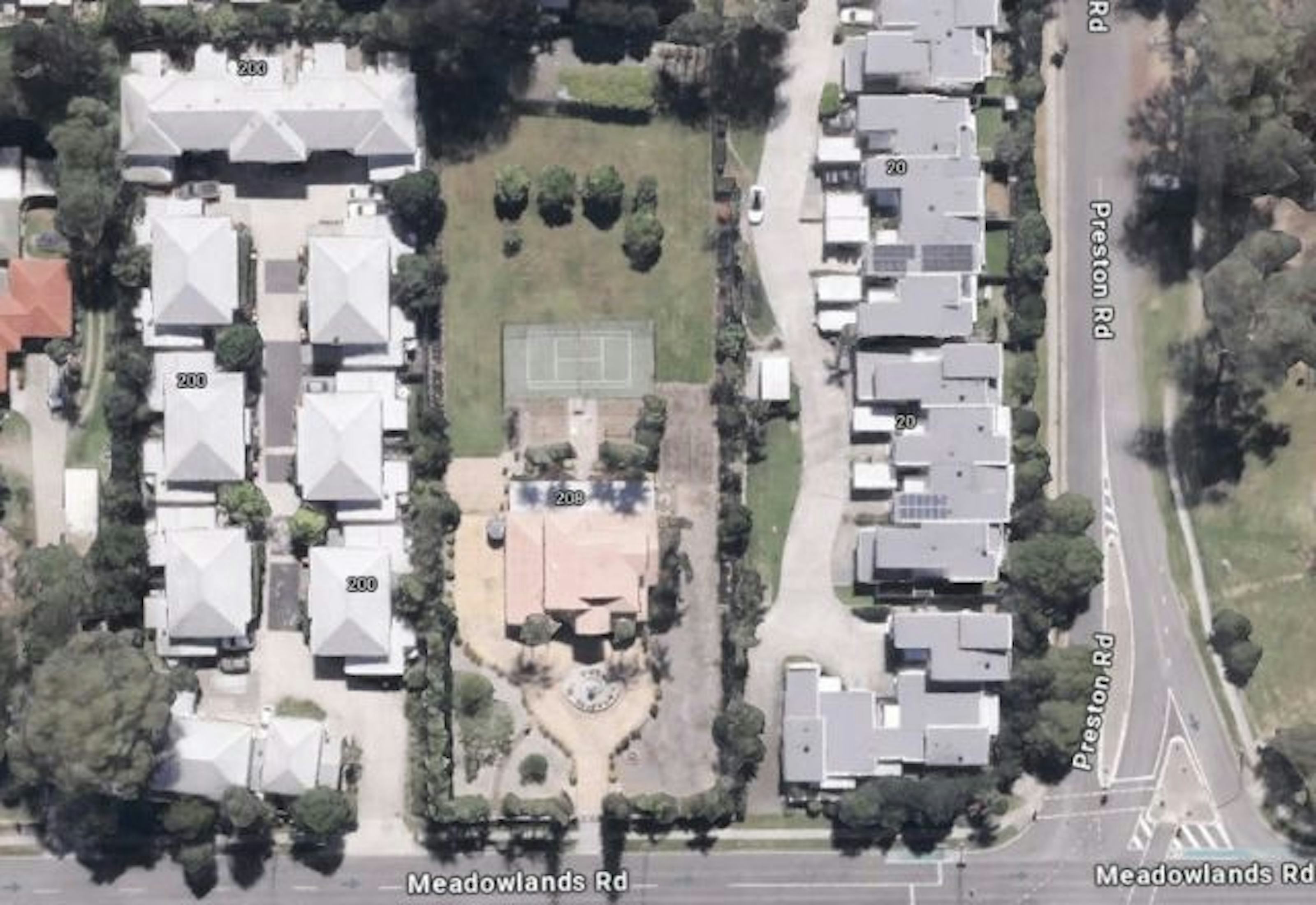 Unit 8, Onyx Terraces CARINA, QLD 4152-10