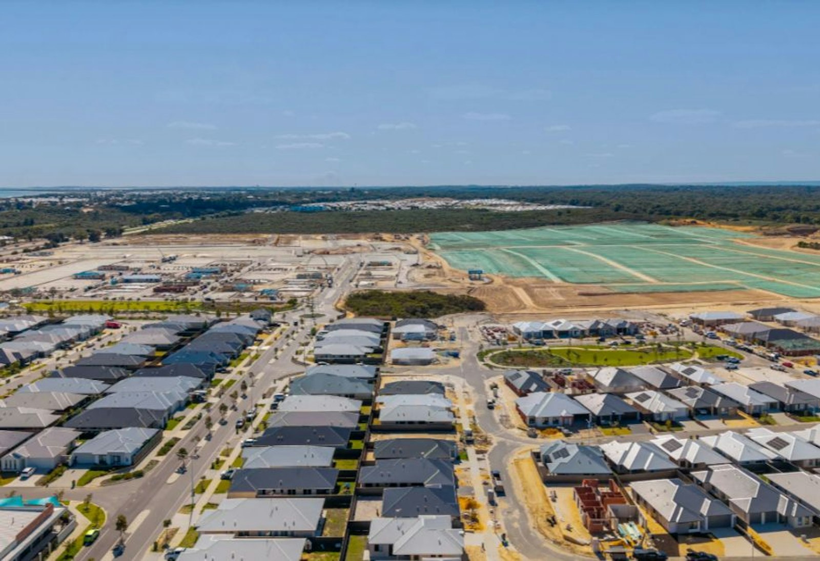 2 Greville Grove LAKELANDS, WA 6180-3