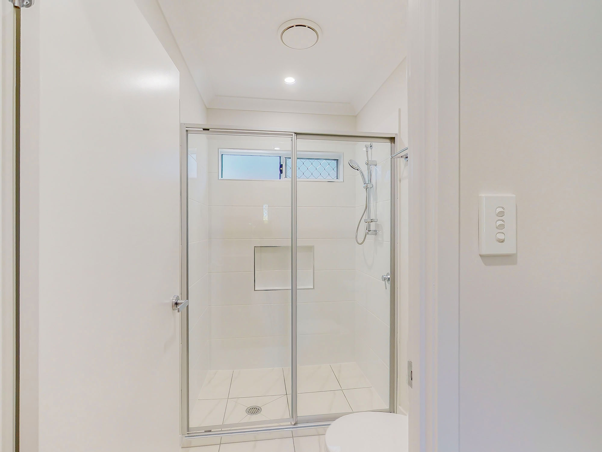 Lot AIB-1218 - ROOMING - Moggill - Moggill-5